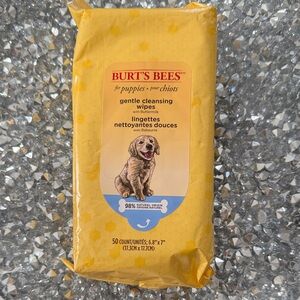 Burt's Bees Yellow Puppy Wipes